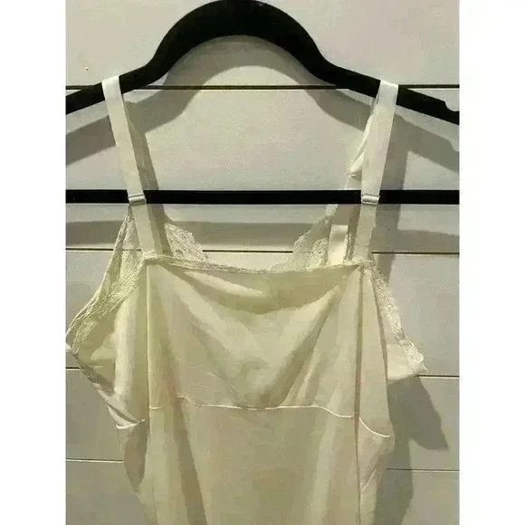 Vintage Deena Fine Lingerie Off White Lace and Eyelet Slip,  size 40 - Picture 7 of 9